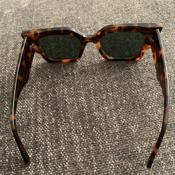 Tortoiseshell frame boho - Picture 4 of 4